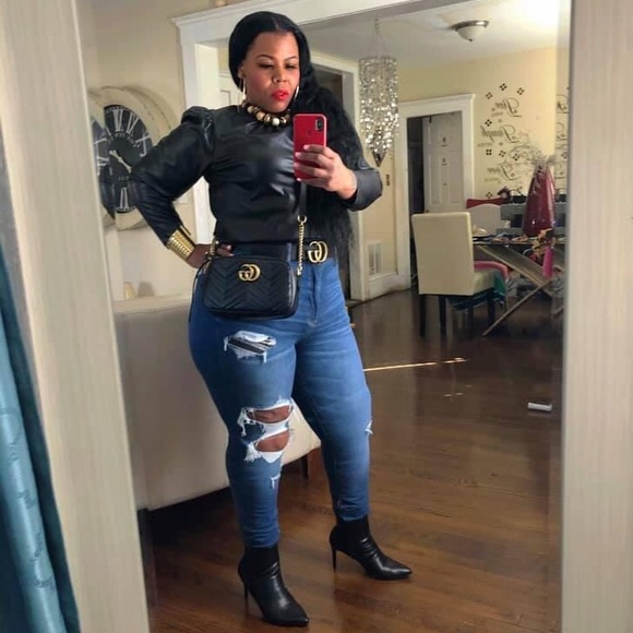 Meet your Posher, Kalisha - Picture 1 of 1